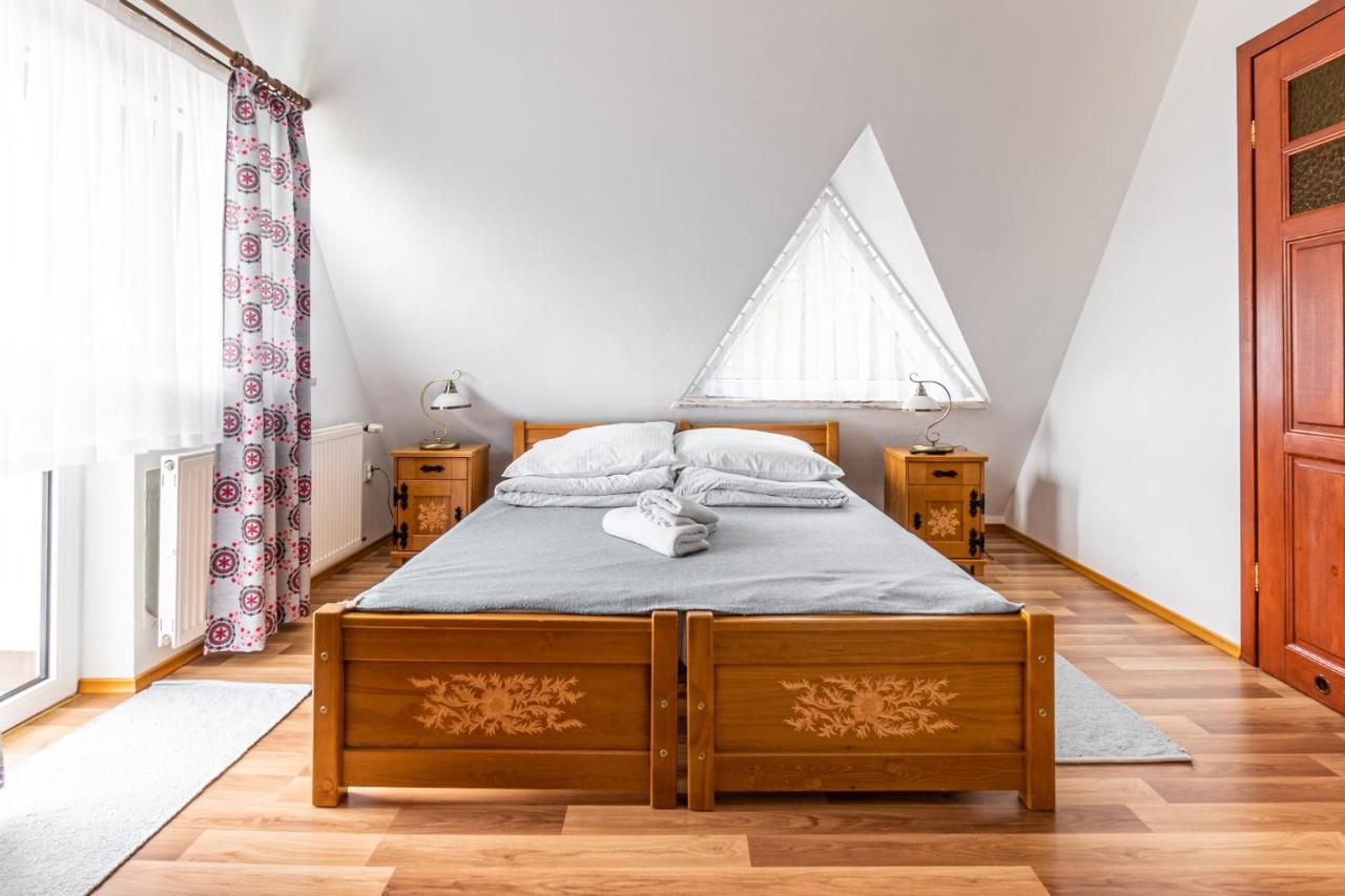 9 Sil Murowany Dom Bukowina Tatrzanska Bagian luar foto
