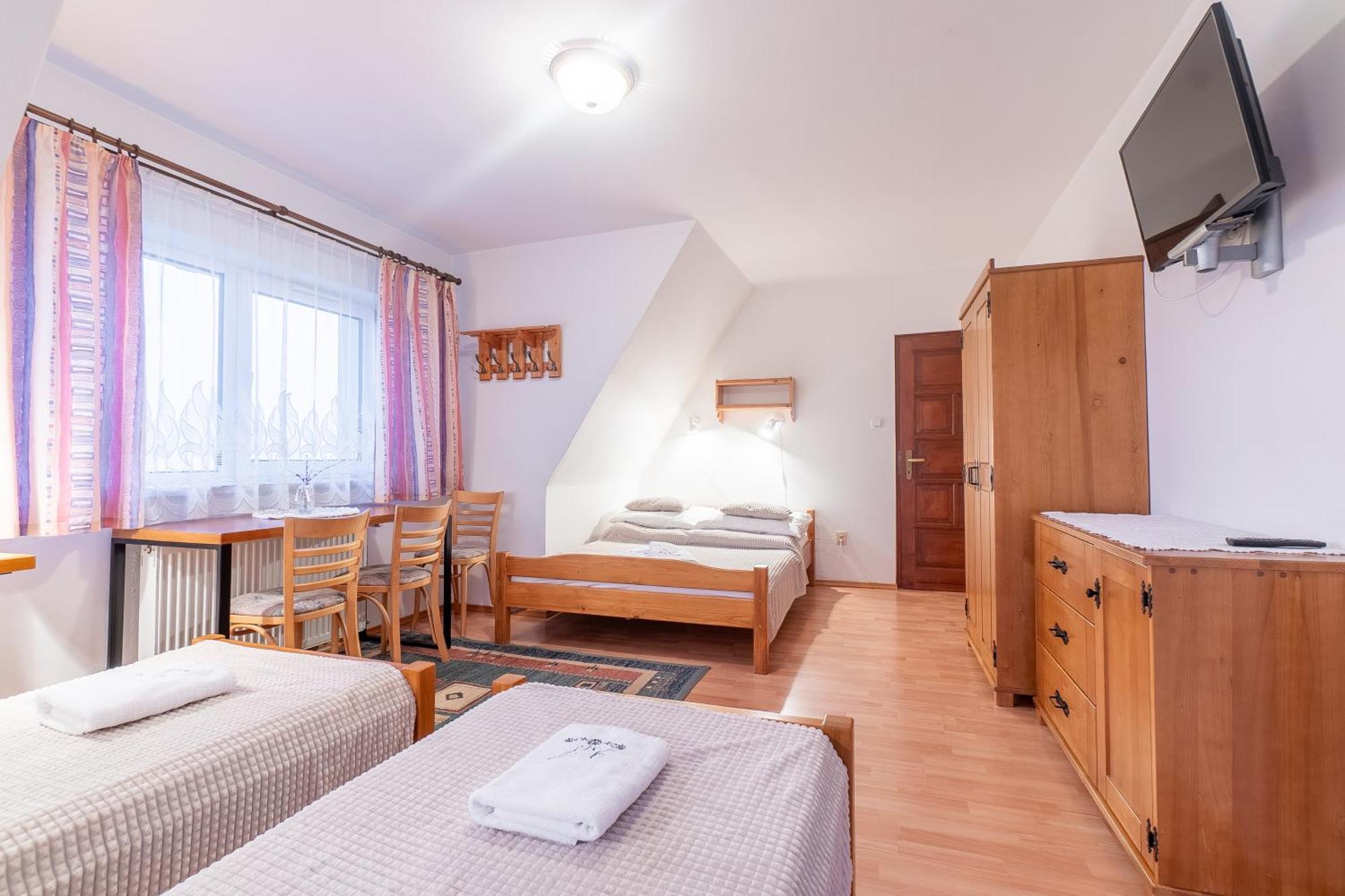 9 Sil Murowany Dom Bukowina Tatrzanska Bagian luar foto